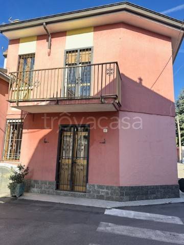 appartamento in vendita a Bollate in zona Cassina Nuova