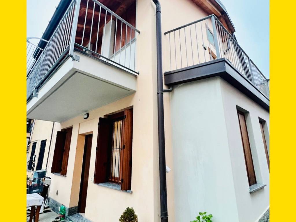 casa indipendente in vendita a Bollate