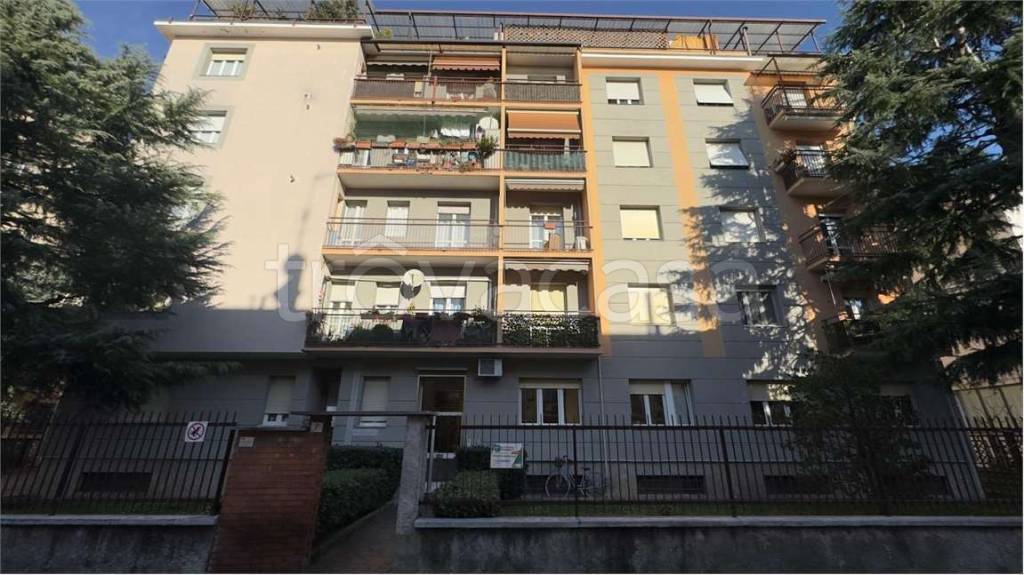 appartamento in vendita a Bollate