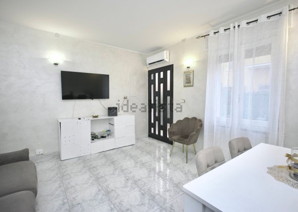 appartamento in vendita a Bollate in zona Cassina Nuova