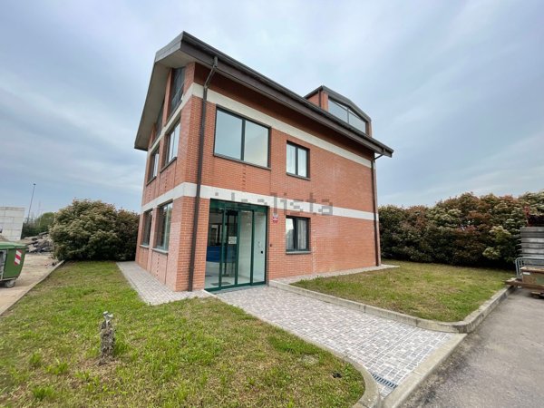 terreno edificabile in vendita a Bollate