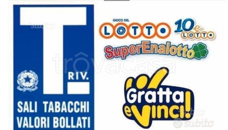 negozio in vendita a Bollate in zona Cassina Nuova