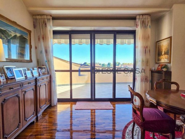 appartamento in vendita a Bollate in zona Cassina Nuova