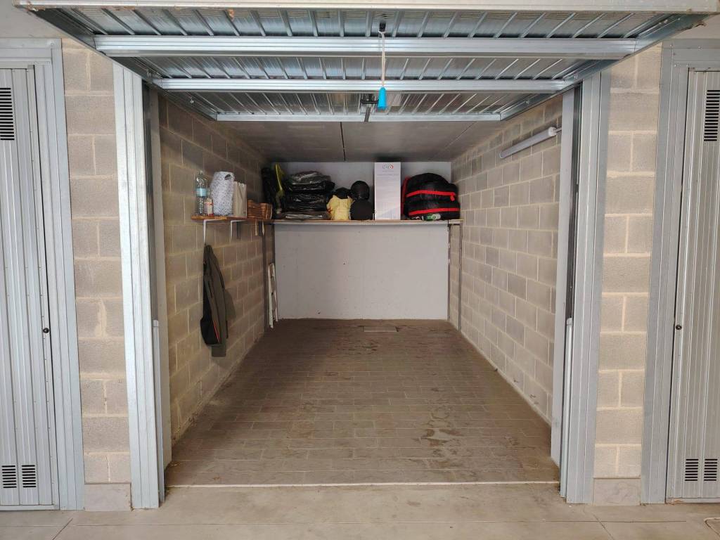 casa indipendente in vendita a Bollate in zona Cassina Nuova