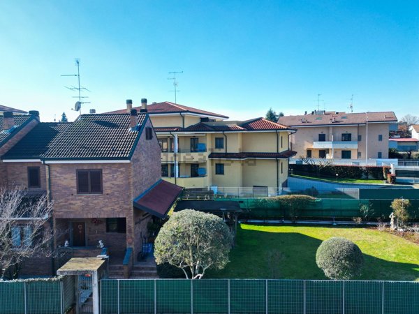 casa indipendente in vendita a Bollate