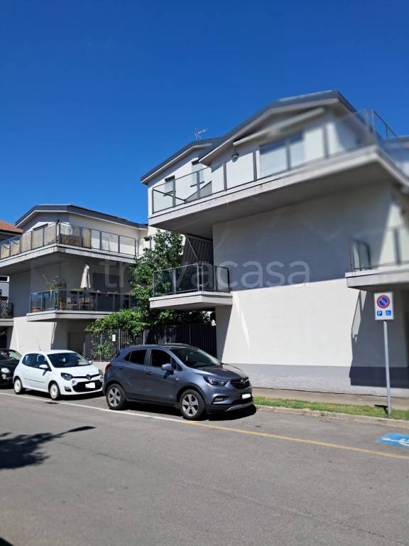 appartamento in vendita a Bollate