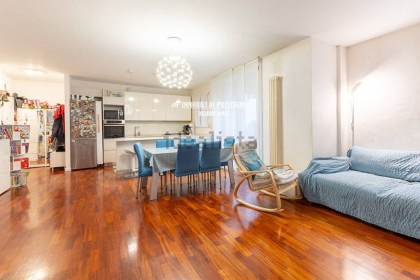 appartamento in vendita a Bollate