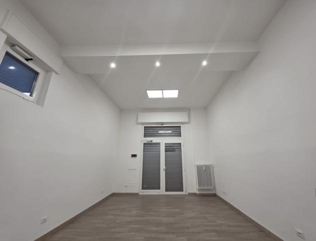 ufficio in vendita a Bollate