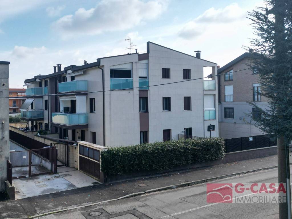 appartamento in vendita a Bollate in zona Cassina Nuova