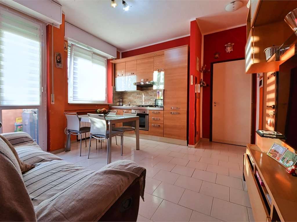 appartamento in vendita a Bollate in zona Ospiate