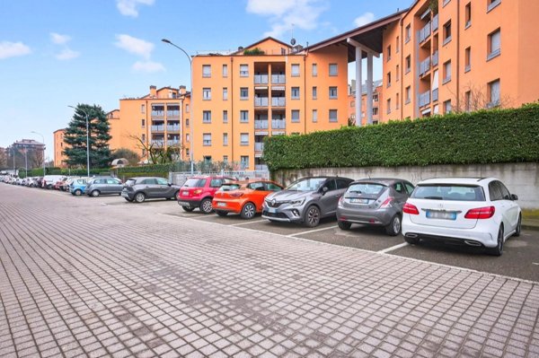 appartamento in vendita a Bollate