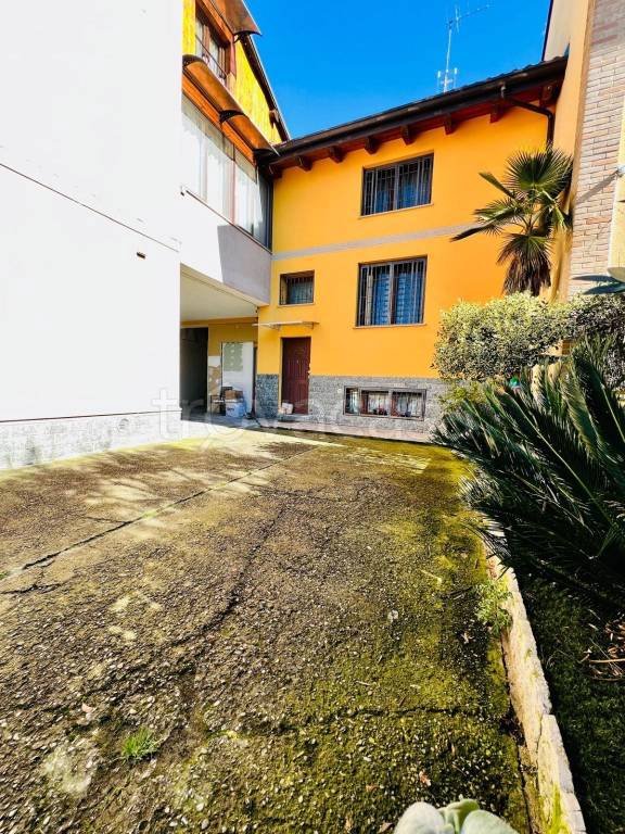 appartamento in vendita a Bollate