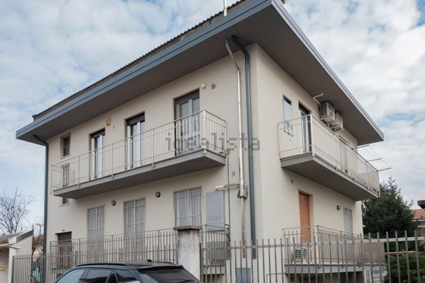 appartamento in vendita a Bollate