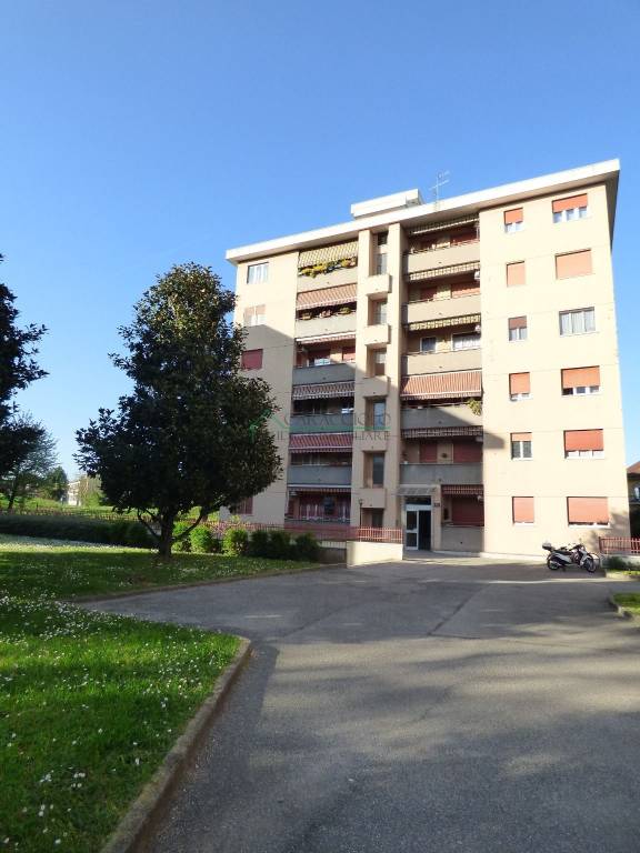 appartamento in vendita a Bollate