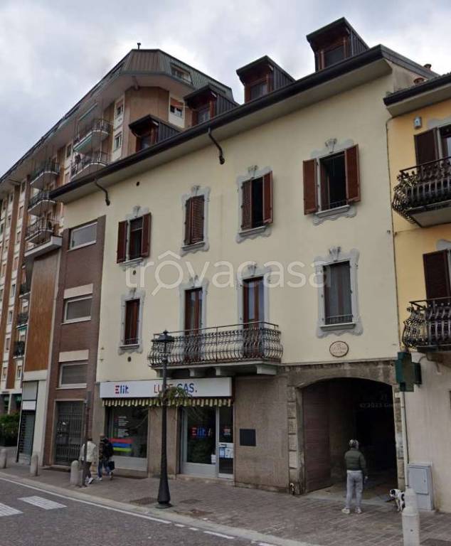 appartamento in vendita a Bollate