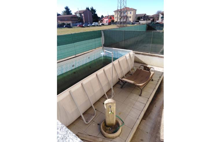 casa indipendente in vendita a Bollate in zona Cassina Nuova