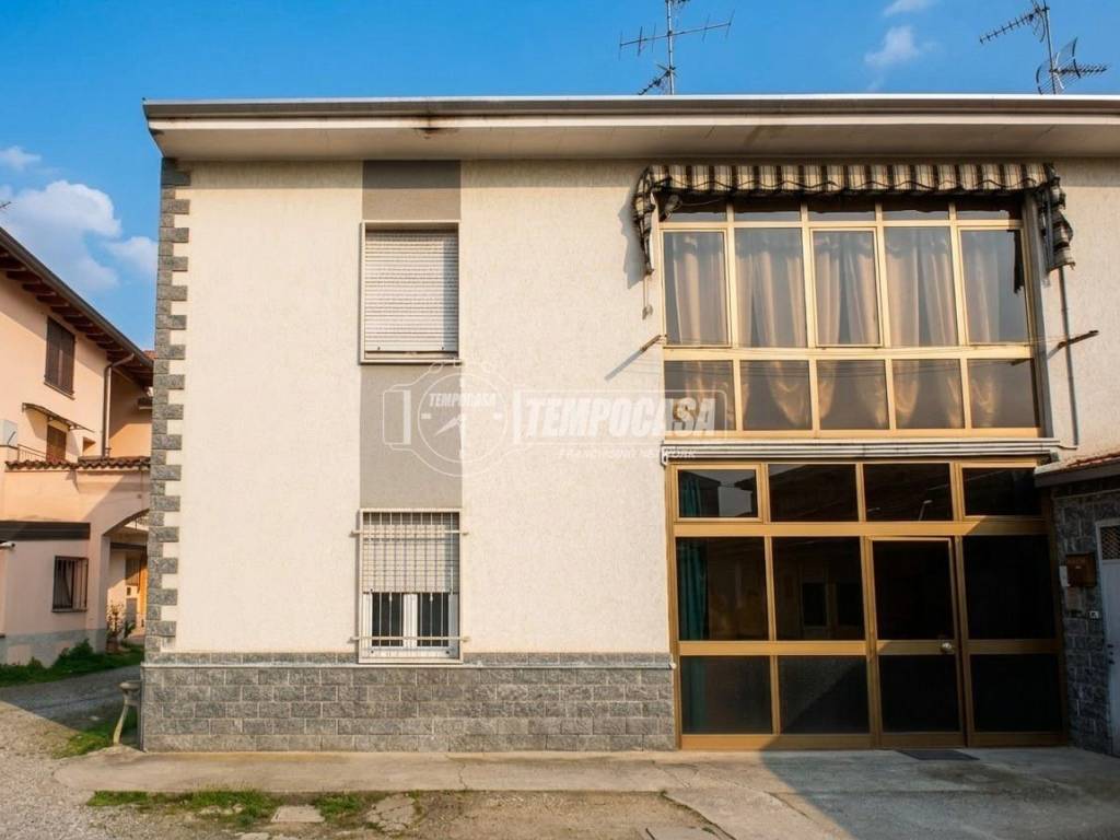 casa indipendente in vendita a Bollate in zona Cassina Nuova