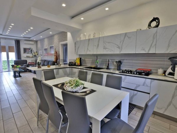 appartamento in vendita a Bollate