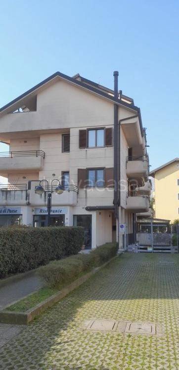 appartamento in vendita a Bollate in zona Ospiate