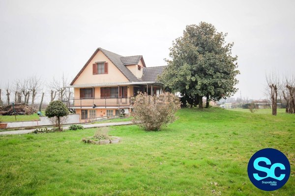 casa indipendente in vendita a Bollate