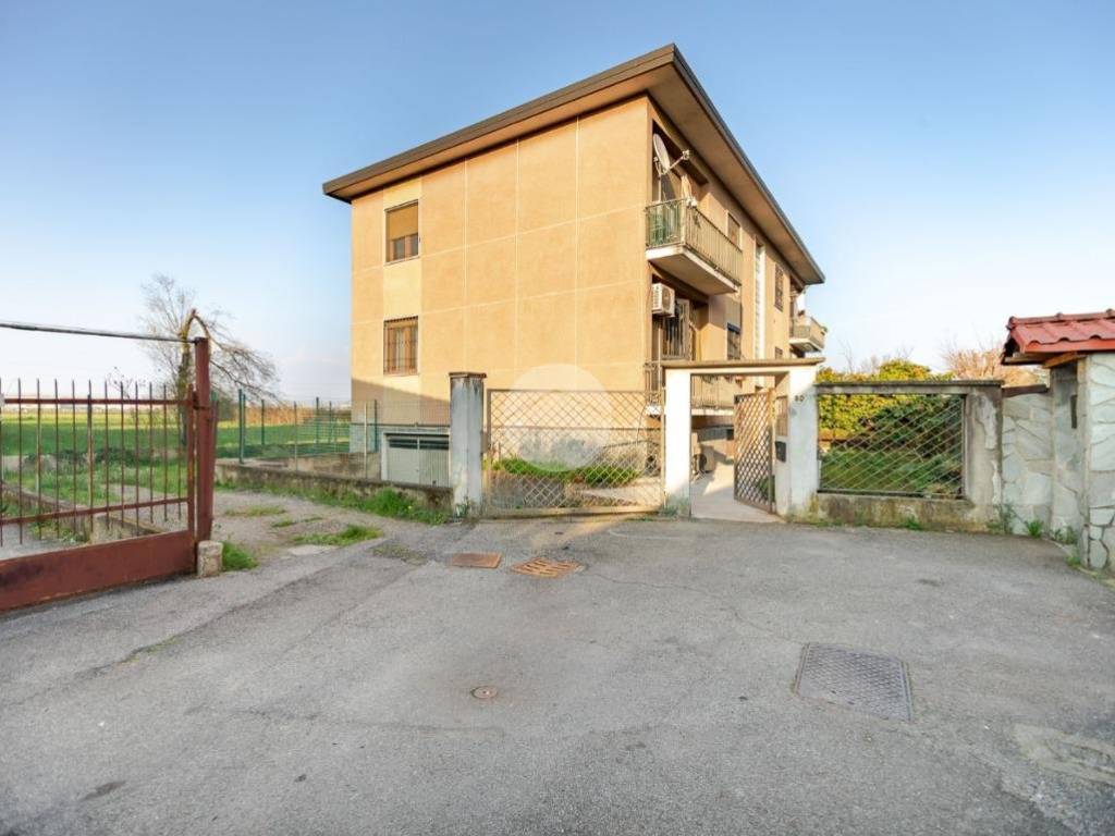 appartamento in vendita a Bollate