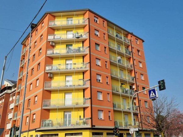 appartamento in vendita a Bollate in zona Castellazzo