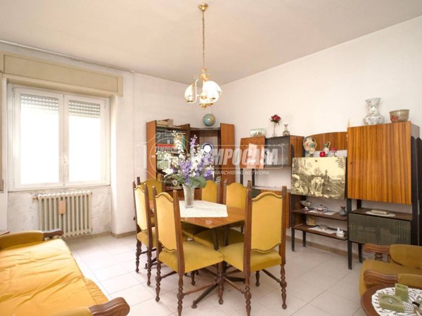 appartamento in vendita a Bollate in zona Cassina Nuova