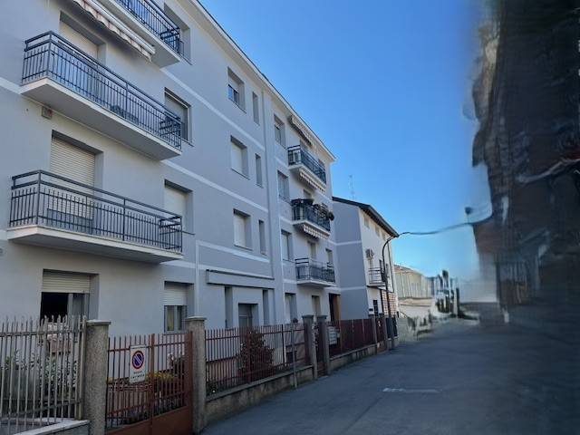 appartamento in vendita a Bollate in zona Cassina Nuova