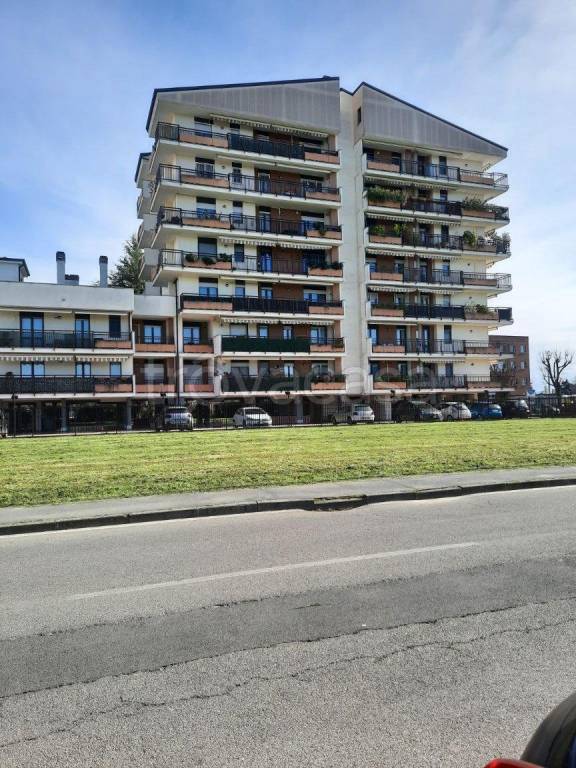 appartamento in vendita a Bollate