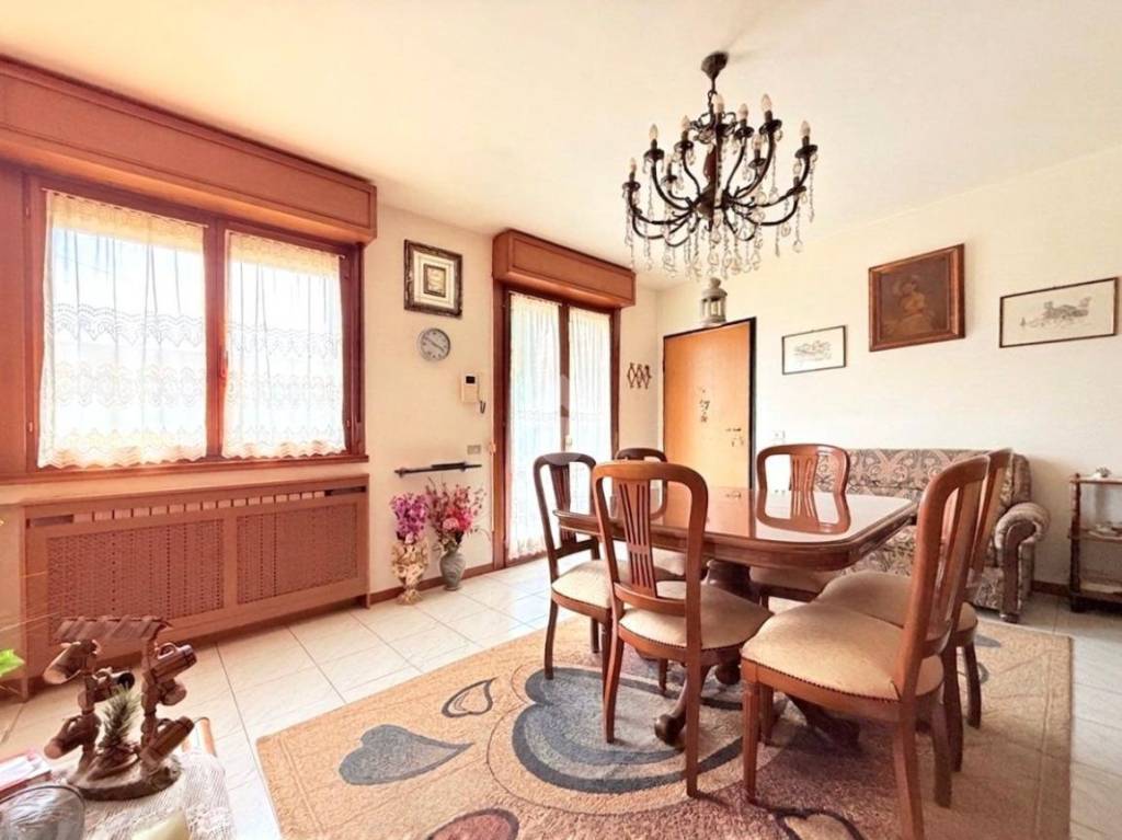 appartamento in vendita a Bollate in zona Ospiate