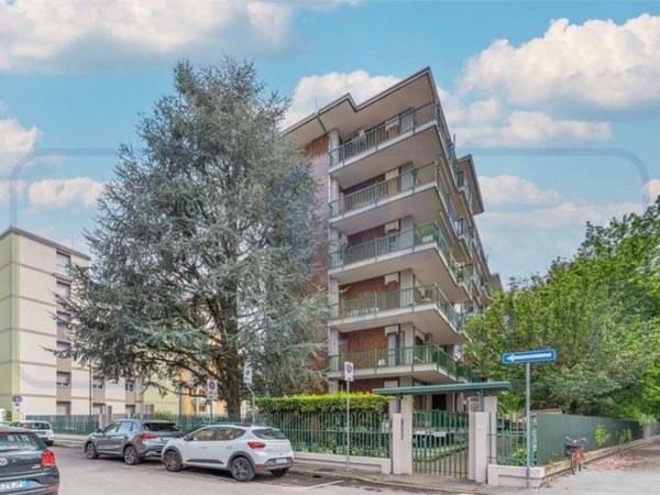 appartamento in vendita a Bollate
