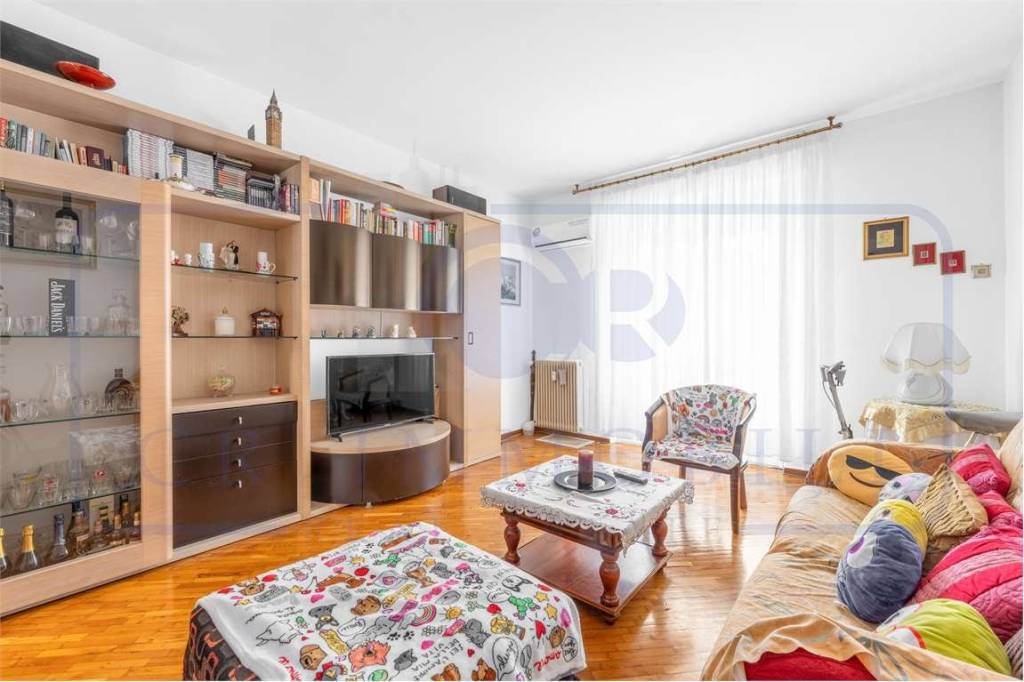 appartamento in vendita a Bollate