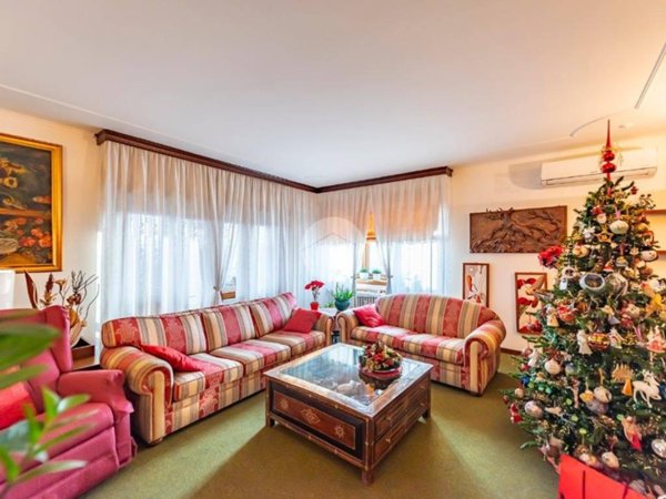 appartamento in vendita a Bollate