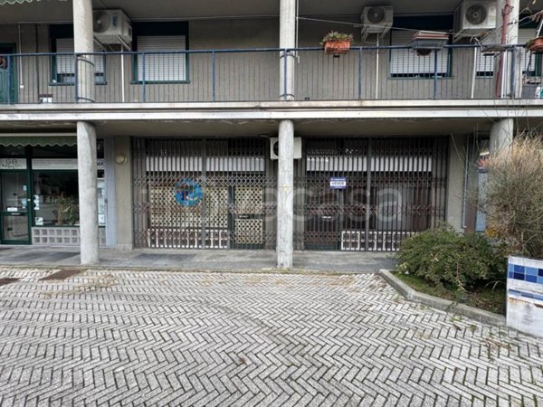 casale in vendita a Bollate