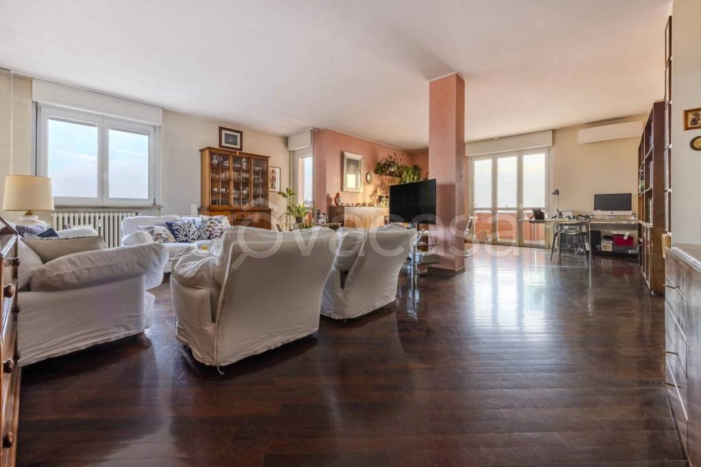appartamento in vendita a Bollate