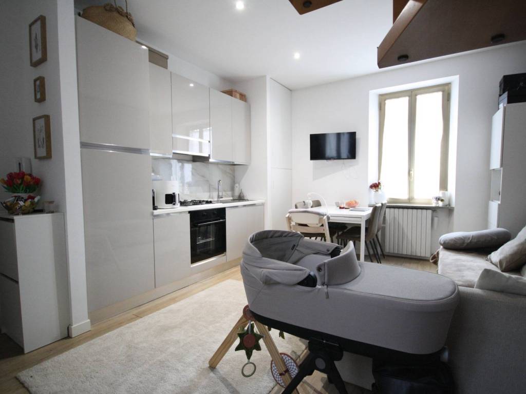appartamento in vendita a Bollate in zona Cassina Nuova
