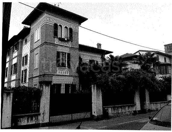 casa indipendente in vendita a Bollate in zona Castellazzo