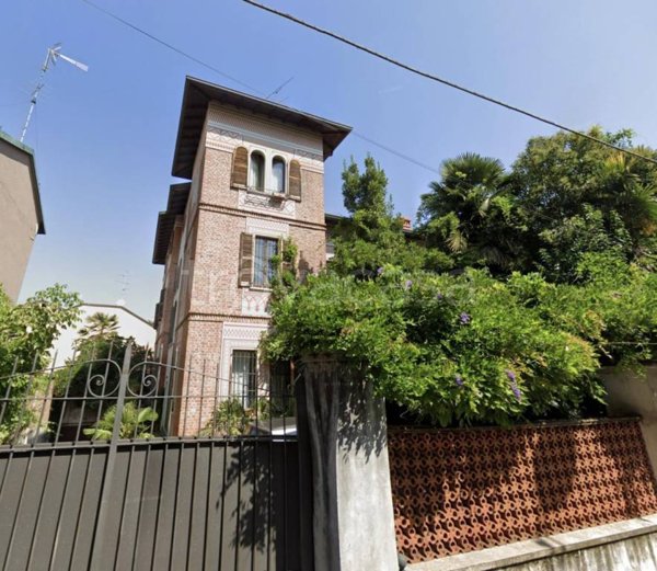 casa indipendente in vendita a Bollate