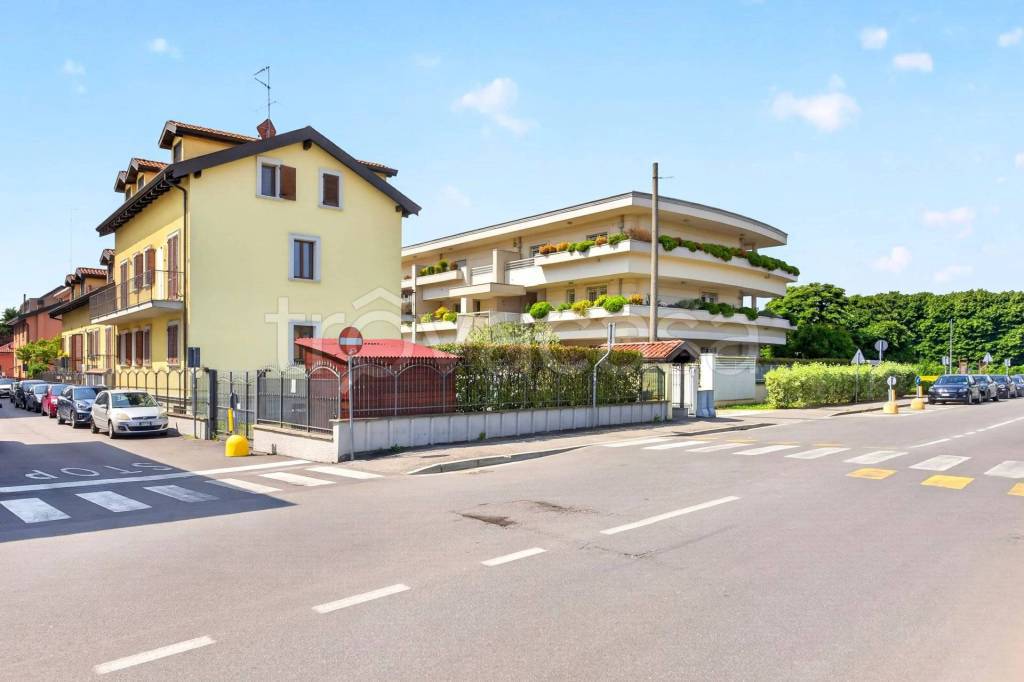 casa indipendente in vendita a Bollate