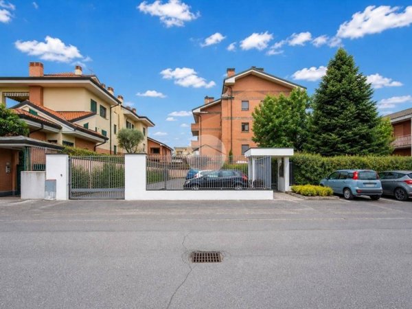 appartamento in vendita a Bollate