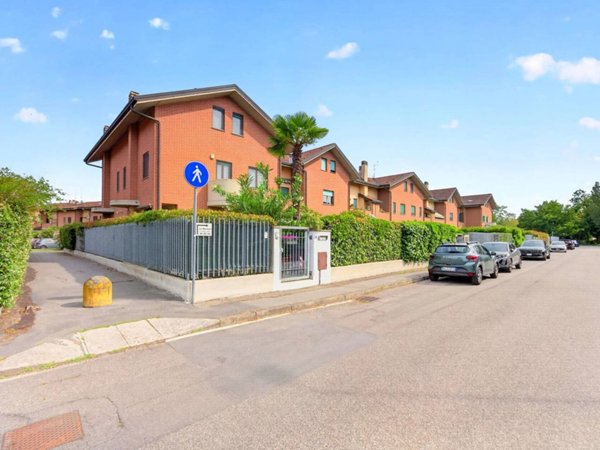 casa indipendente in vendita a Bollate
