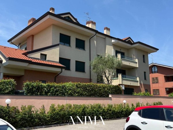 appartamento in vendita a Bollate in zona Ospiate