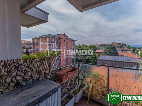 appartamento in vendita a Bollate in zona Ospiate