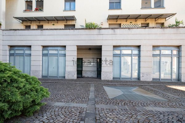 ufficio in vendita a Bollate in zona Ospiate