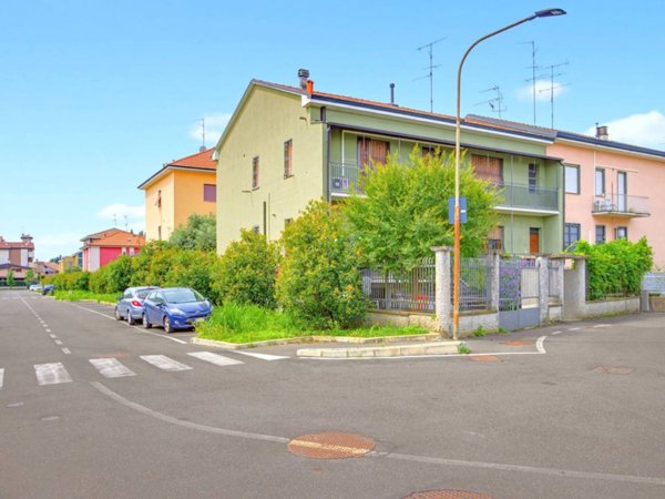 appartamento in vendita a Bollate in zona Ospiate