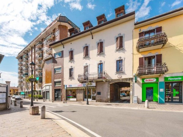 appartamento in vendita a Bollate in zona Ospiate