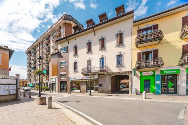 appartamento in vendita a Bollate in zona Ospiate