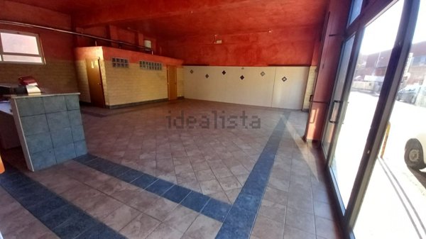 negozio in vendita a Bollate