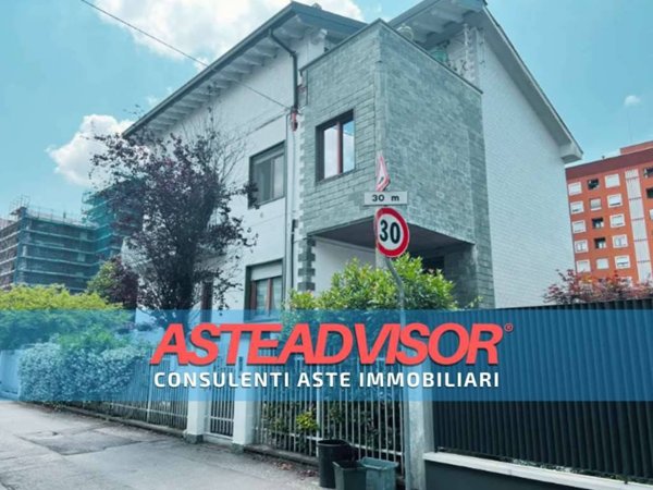 appartamento in vendita a Bollate