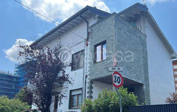 appartamento in vendita a Bollate